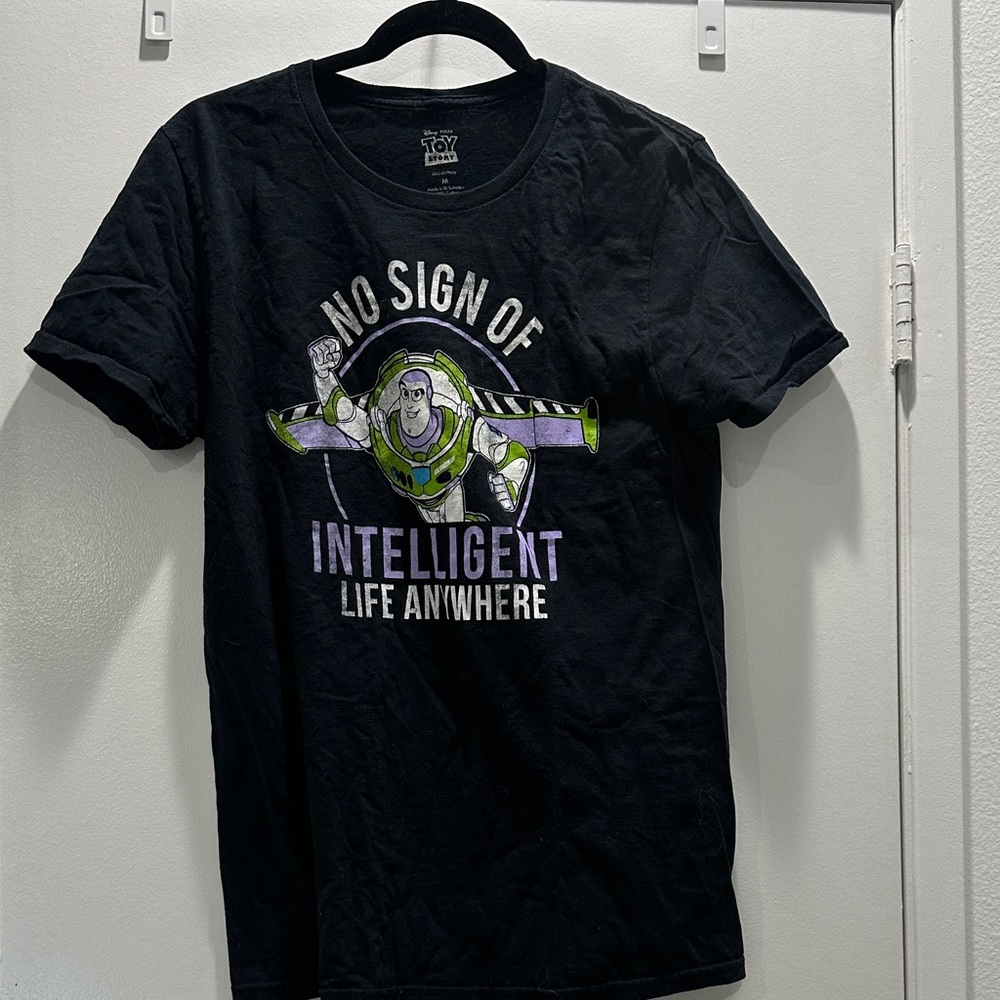 Disney Buzz Lightyear Graphic T-Shirt – Men’s Size Medium